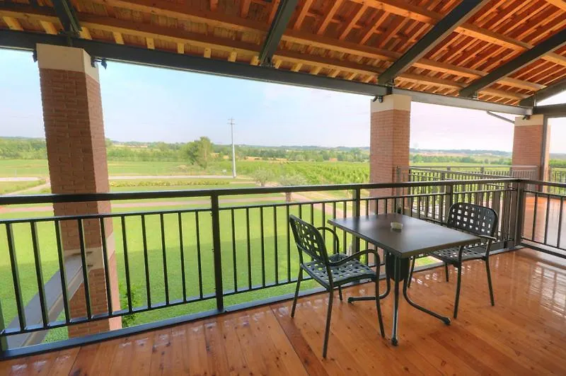 فيلا ديسينسانو ديل غاردافي Agriturismo Colombarino