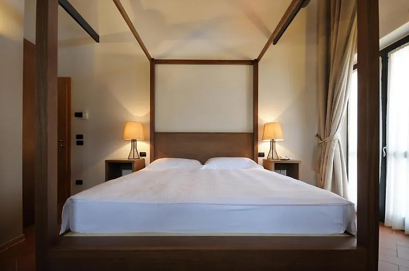 Agriturismo Colombarino Villa Desenzano del Garda Italy