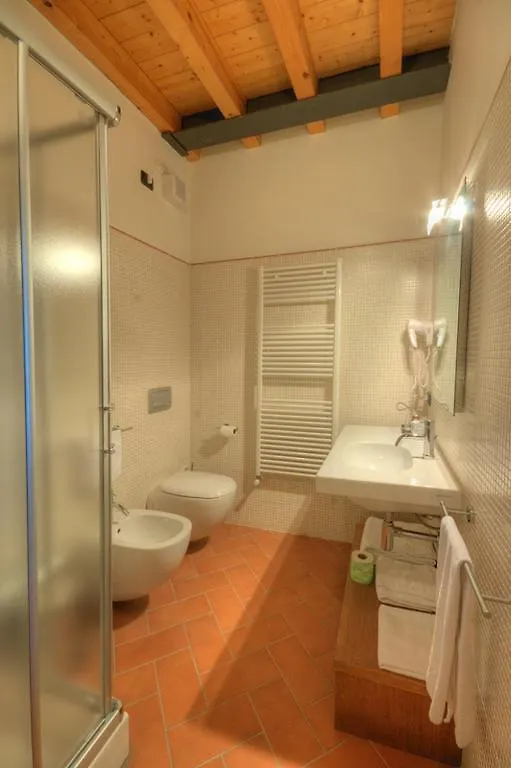 Farm stay Agriturismo Colombarino Villa Desenzano del Garda Italy