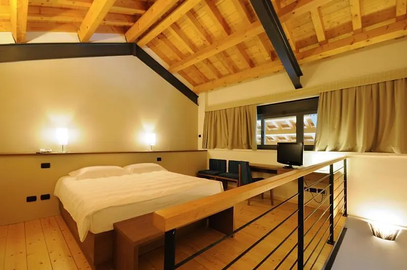 Farm stay Agriturismo Colombarino Villa Desenzano del Garda Italy